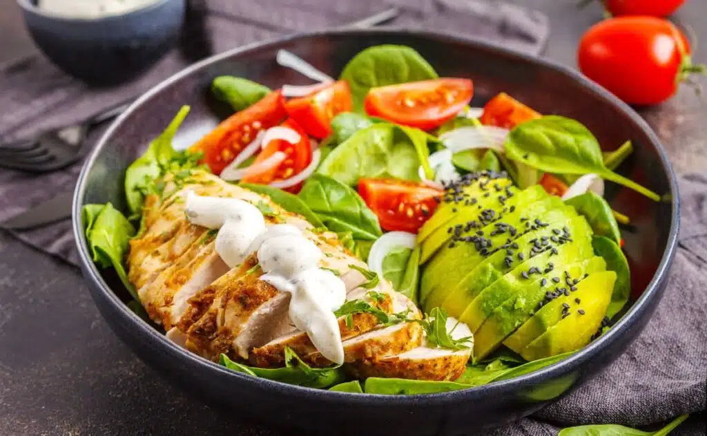 ensalada pollo aguac adob t